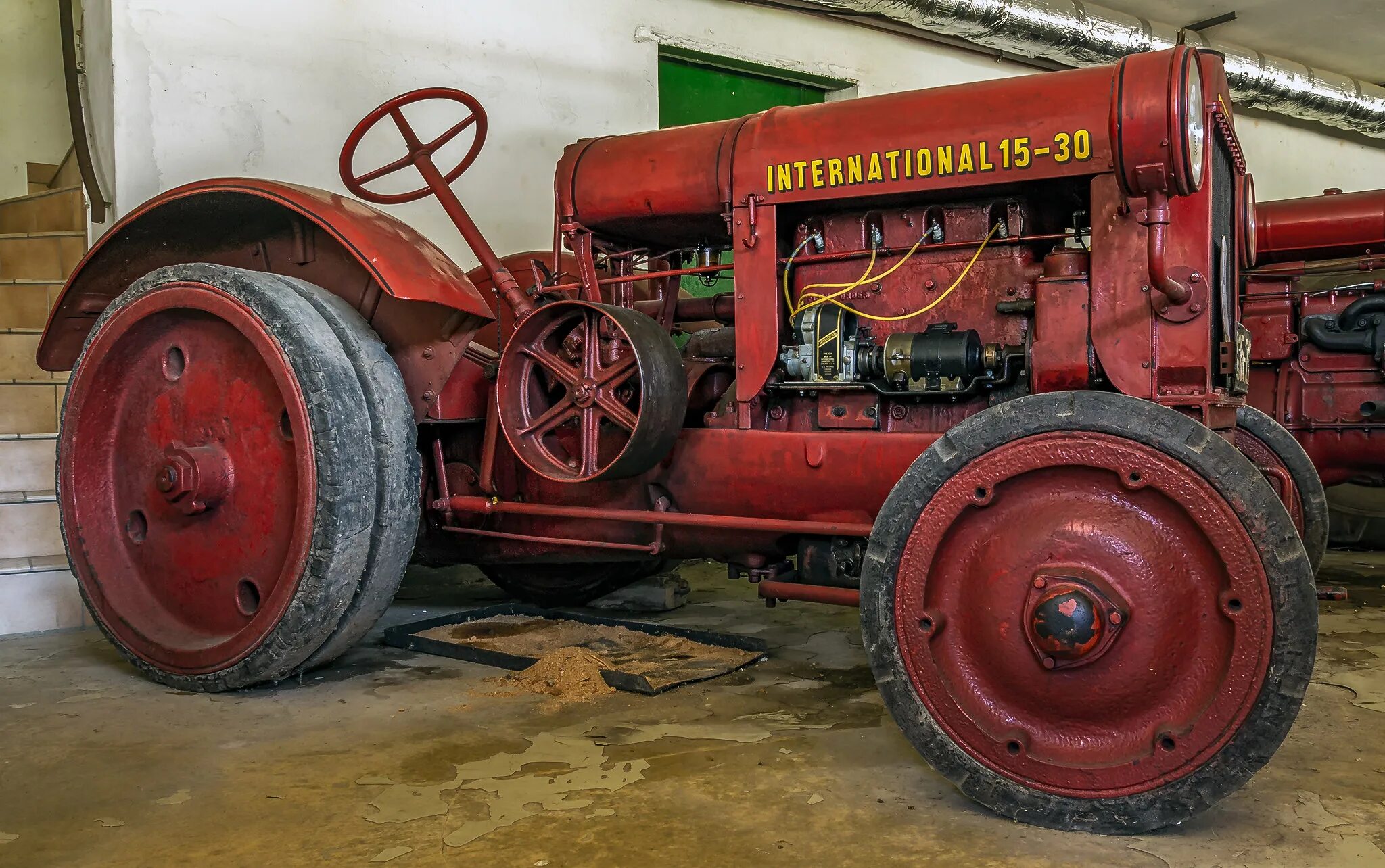 Маккормик Диринг трактор. MCCORMICK Deering 15-30. Трактор маккормик ретро. International Harvester MCCORMICK Deering 15-30. Интернационала 15