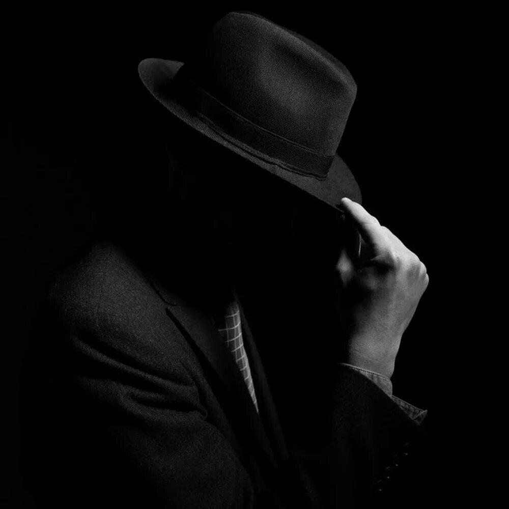 Картинки на аву человек. «Человек в черной шляпе» Джона Беттса. Аватар мужчина в шляпе. Таинственный мужчина в шляпе.