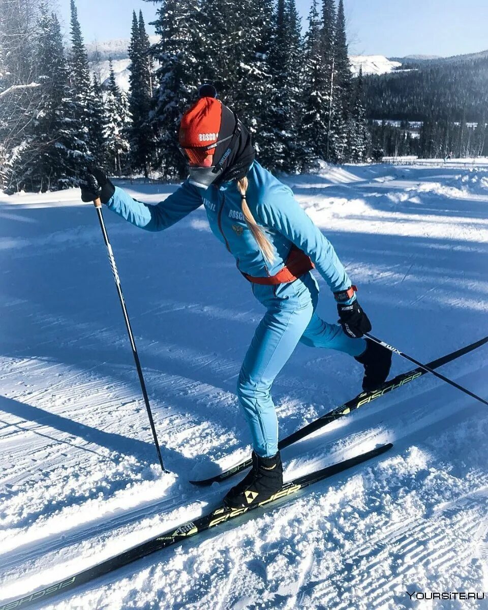 Running skiing