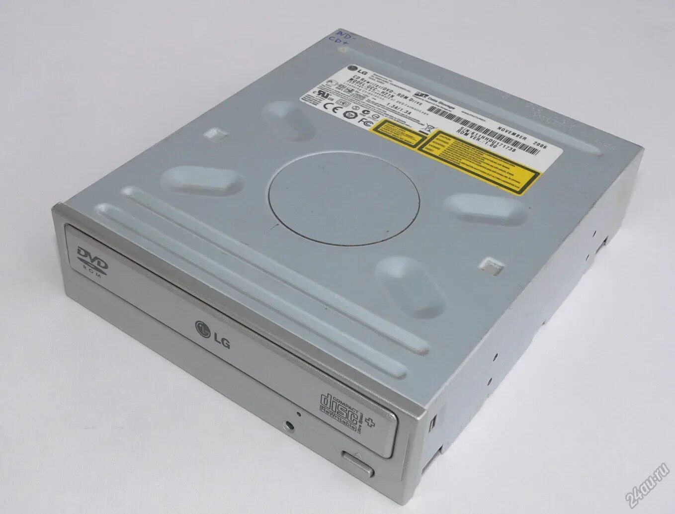 Writemaster dvd writer sh-s203. Диск в дисководе не читается. Dvd cdrw combo. Cd-rw емкость. Диск в дисководе.