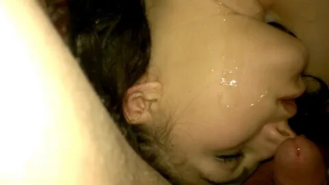 Кончает На Спящую.