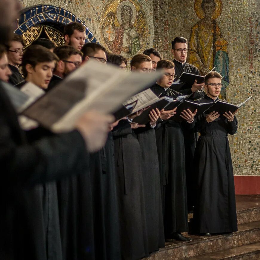 Православный хор. Молитвенное пение. Христианское песнопение. Божественное пение.