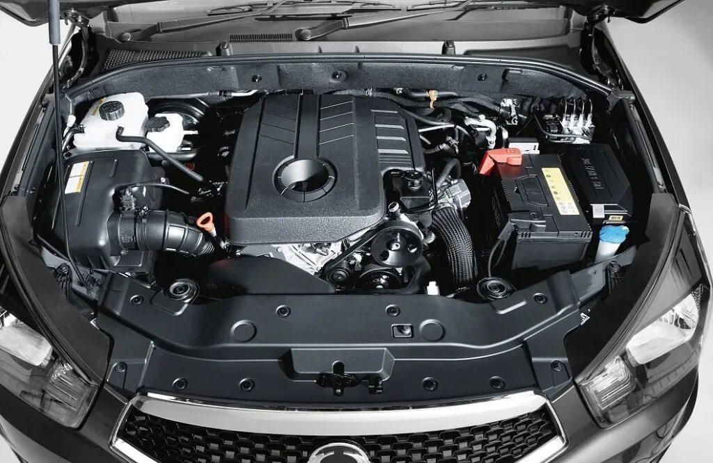Двигатель Санг енг Кайрон дизель 2.0. Двигатель ССАНГЙОНГ Актион бензин 2.0. Двигатель Ssang Yong Actyon Sports дизель. SSANGYONG Actyon New 2012 дизель моторный отсек.