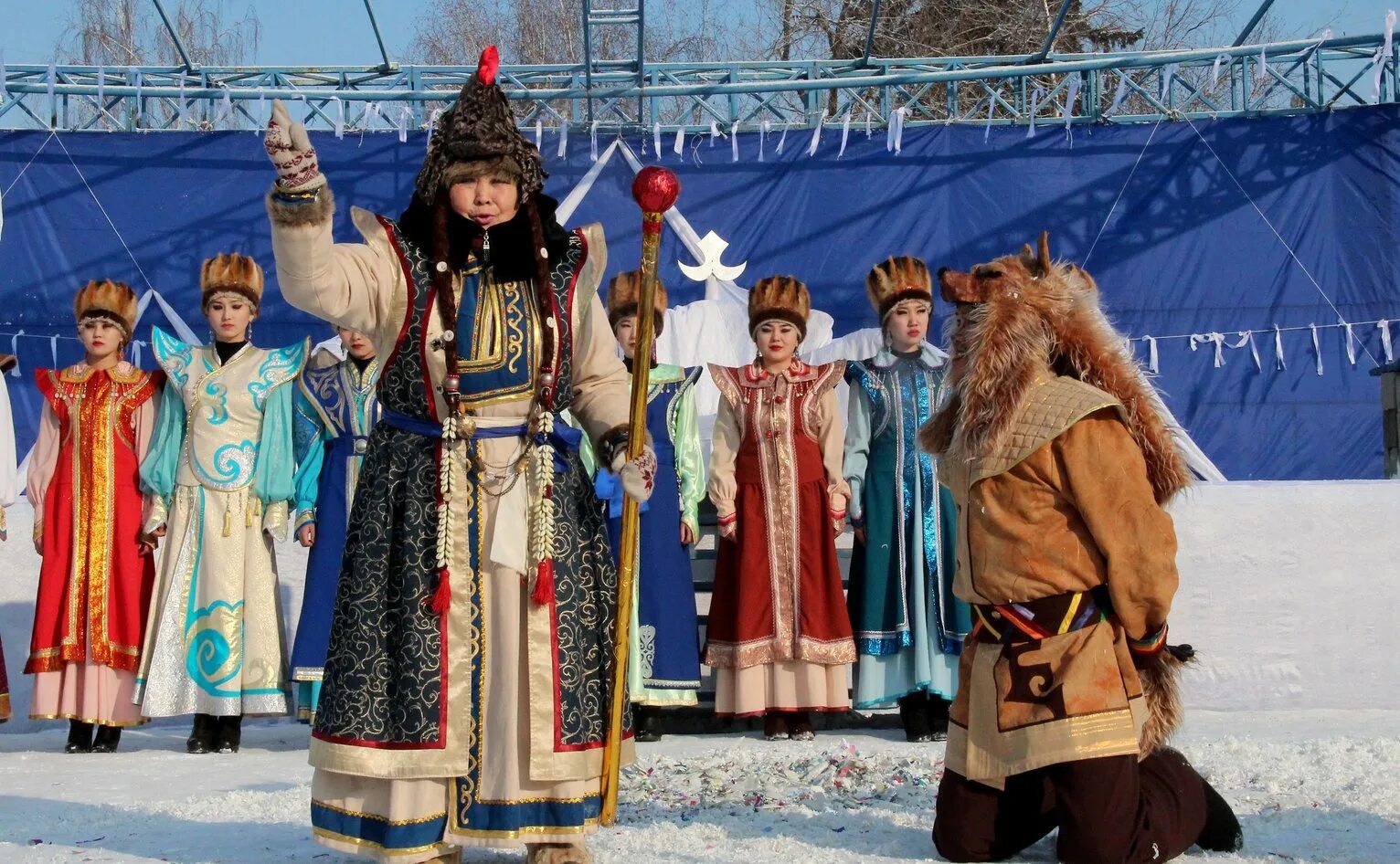 Праздники 2 когда выйдет. Чага байрам. Jылгайак Алтайский праздник. Праздник чага байрам. Праздники алтайцев Дьылгаяк.