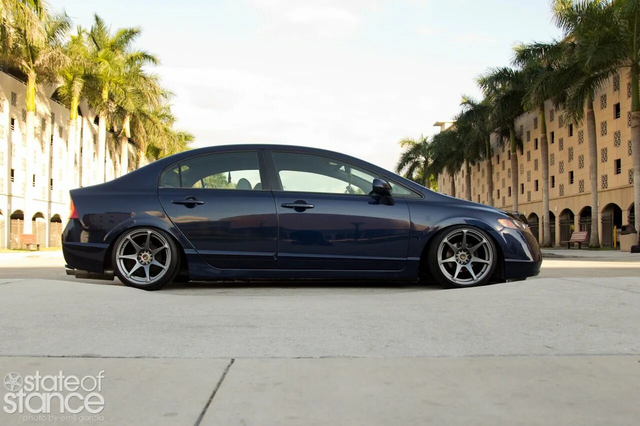 Honda Civic 2008 stance. Цивик 4д стенс. Honda Civic 8 r18. Хонда Цивик 4. Honda civic колеса