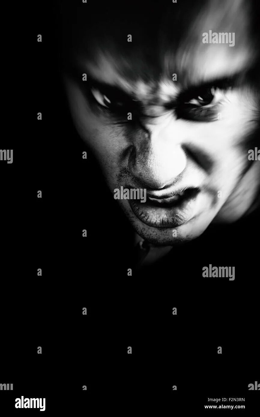 Angry scary. Злобный. Angry scary. Angry scary. Клан вампиров 1996.