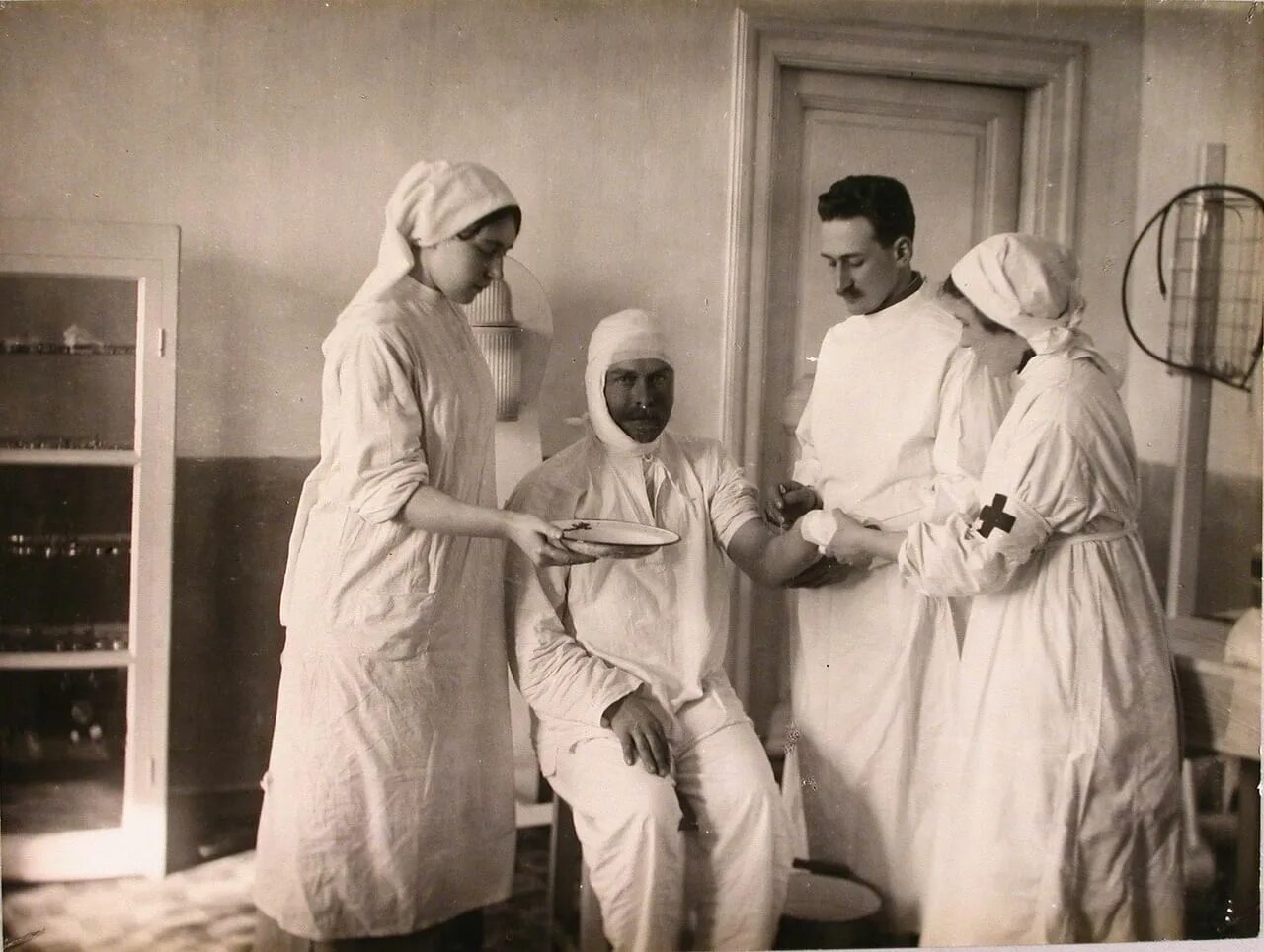 Больница 19 века англия. Зарождение медицинский. Зарождение медицинский. Когда зарождается фармация?. Зарождение медицинский.