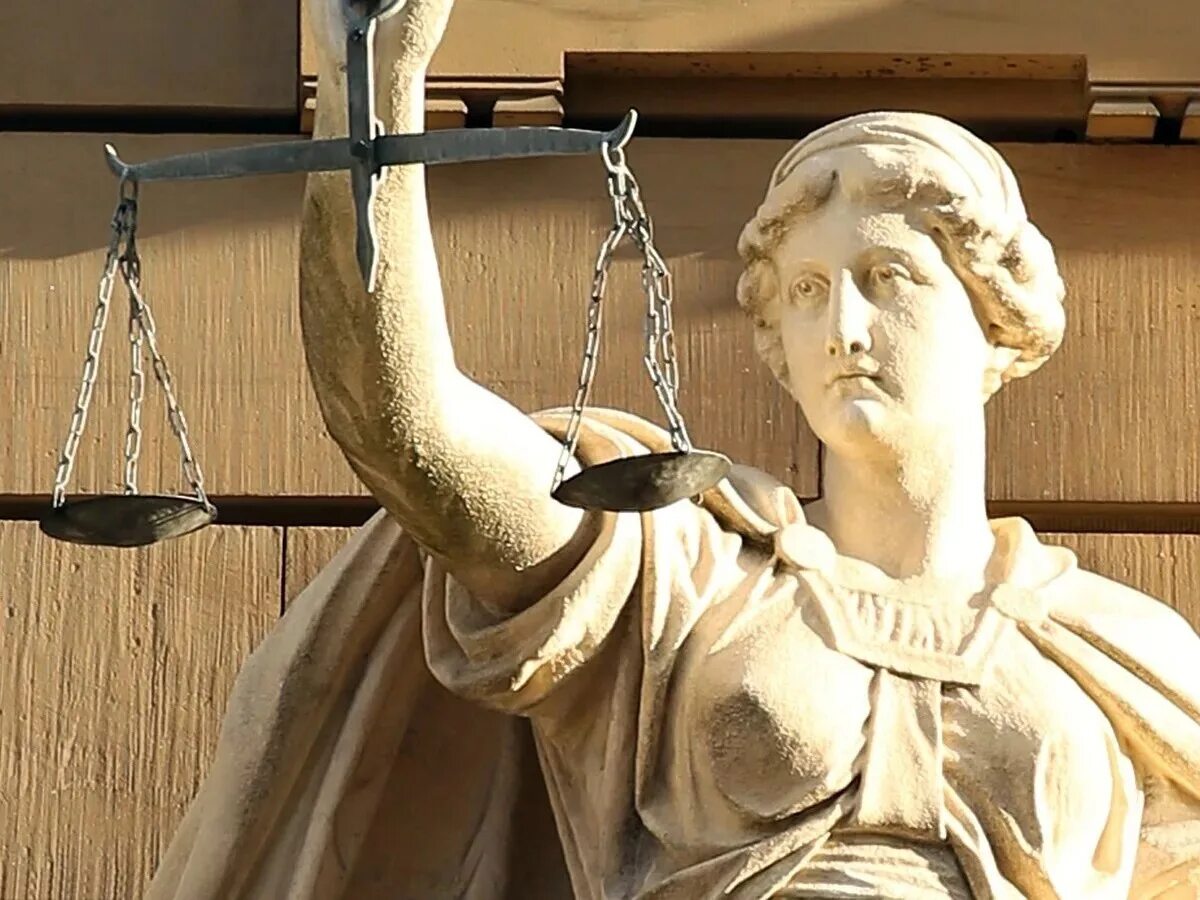 История международного правосудия. Богиня правосудия фемида. статуя правосудия фемида. фемида греческая статуя. богиня юстиция рим.