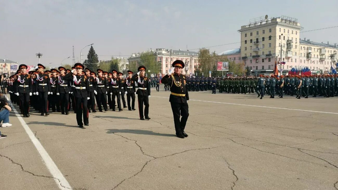 Парад Победы Барнаул. Парад Победы 2023 в Барнауле. Парад 9 мая. Парад в Барнауле 9 мая. Погода в барнауле на май 2024 года