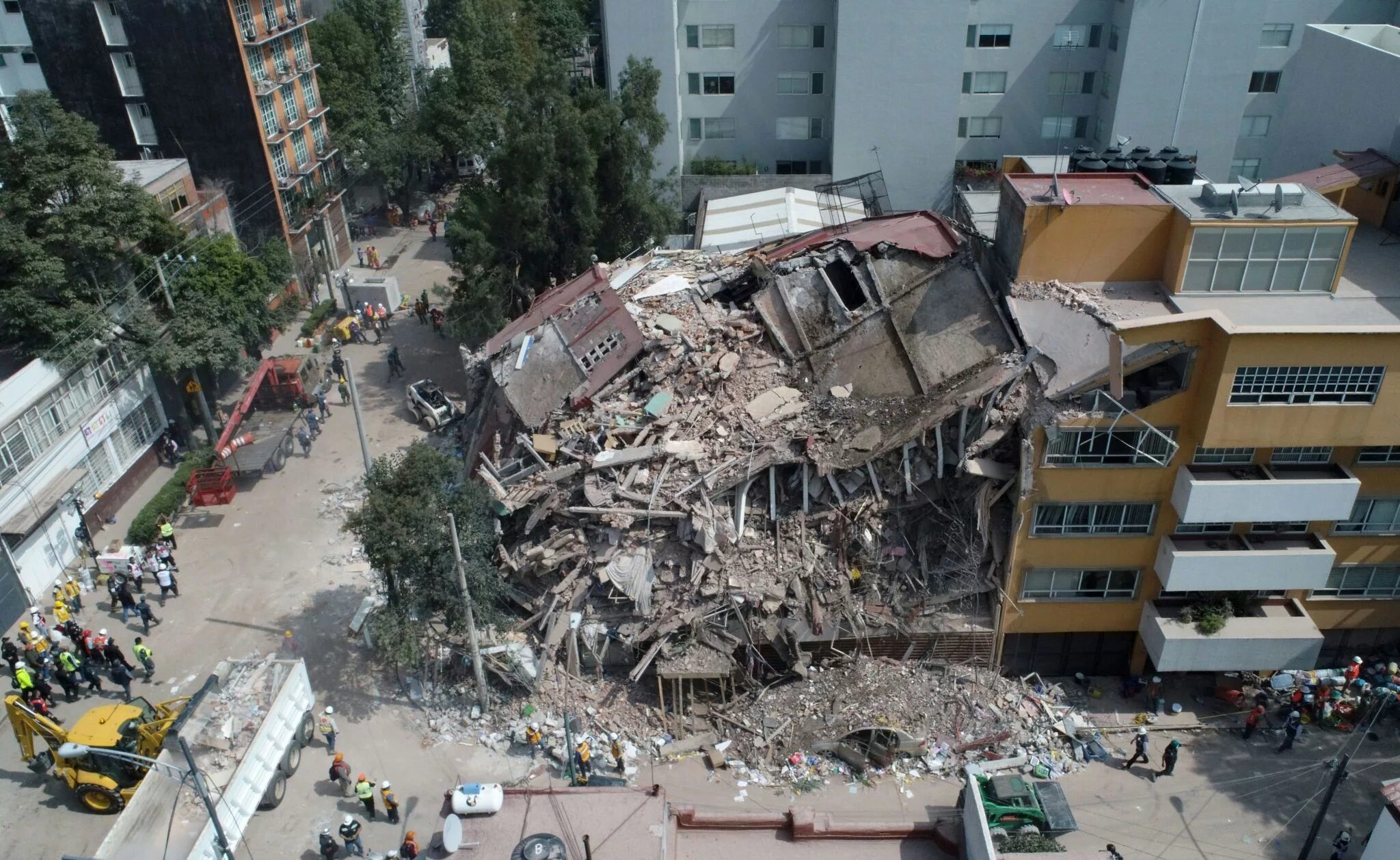 Часто землетрясение. Землетрясение в Мексике 2021. Последствия после землетрясения. Землетрясении. Землетрясение в здании.