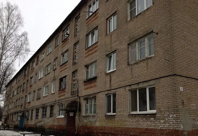 Купить 2-комнатную квартиру 50,8 м² по адресу Смоленск, улица Петра Алексеева, 1