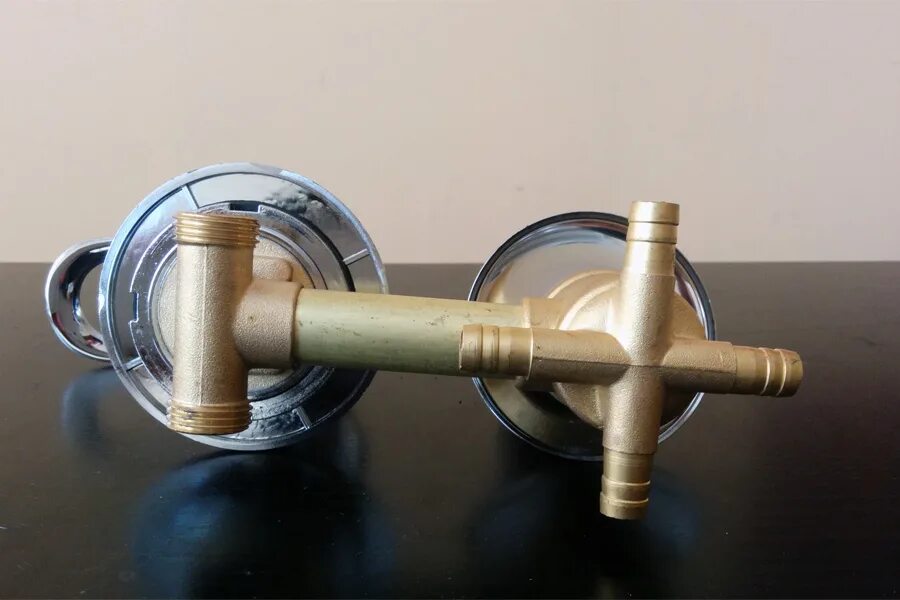 смеситель 4 режима. смеситель 4 режима. смеситель 4 режима. смеситель на 3 режима, 120 мм, под хомут для душевой кабины er-0921025002. смеситель для душевой кабины 90 мм 3-х режимный.