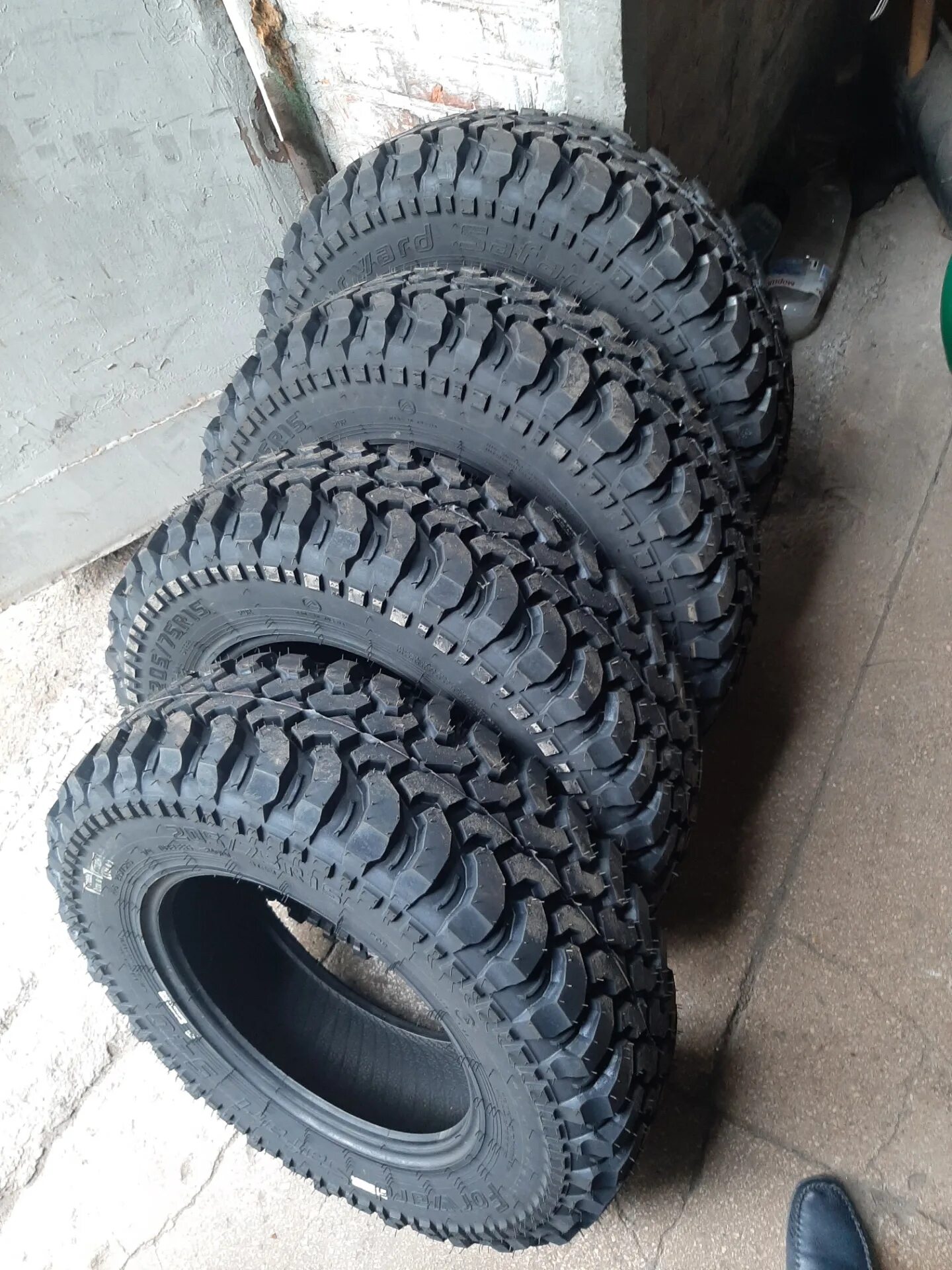 Forward Safari 205/75 r15. Форвард сафари 540 205/75/15. Резина форвард сафари 540. Колеса форвард сафари 540. Купить резину 205 75 15 на ниву