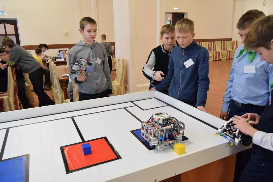 робопарк томск. робототехника колпино. образовательная робототехника. турнир по робототехнике. робототехника для детей.