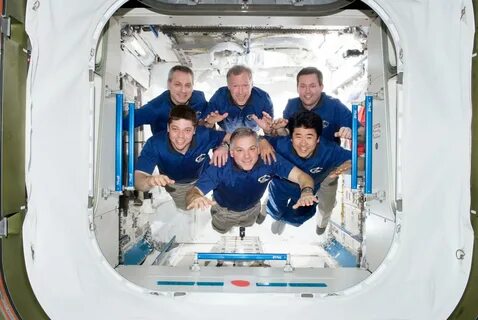 Новые космонавты