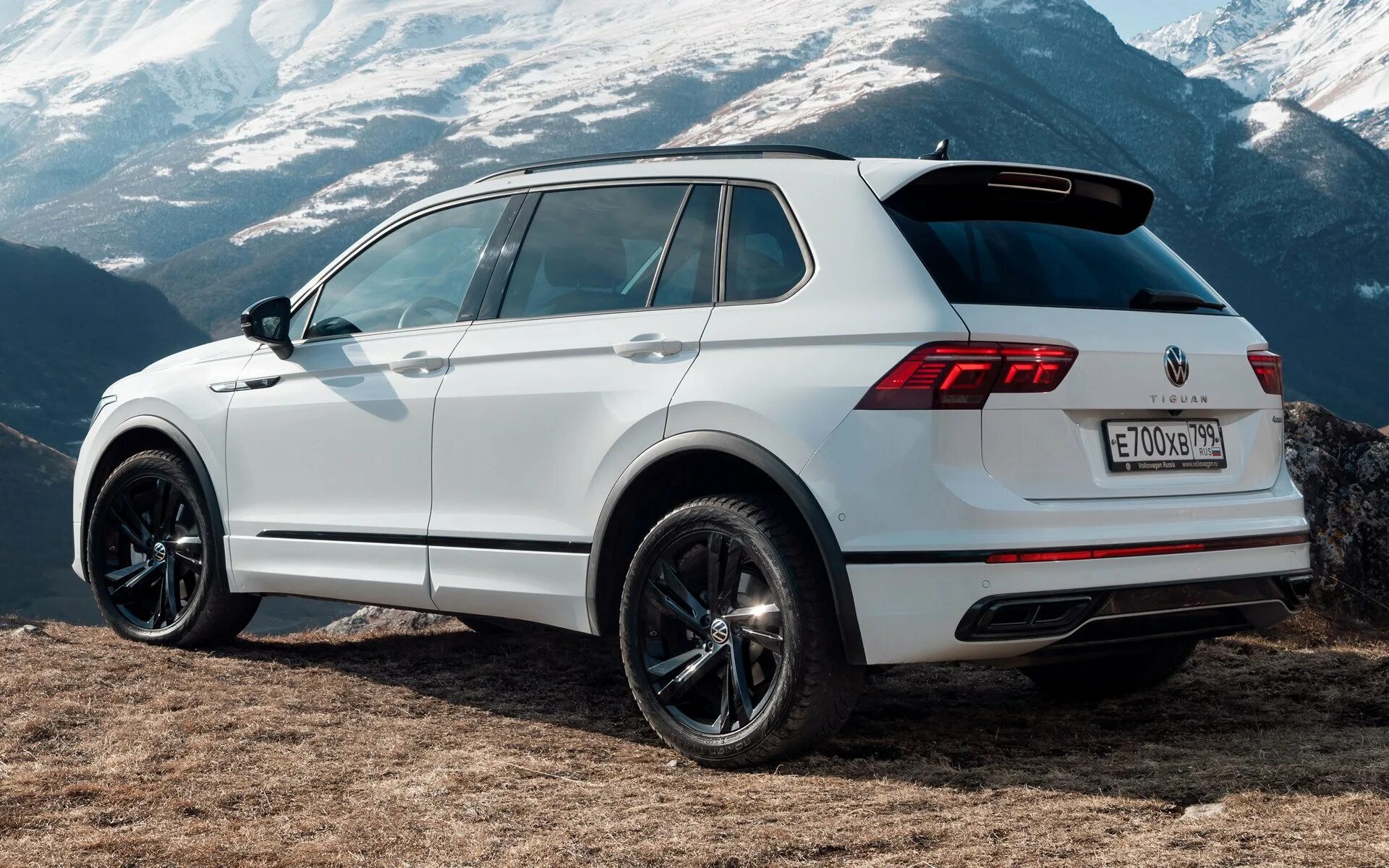 Tiguan r. Volkswagen tiguan r line. фольксваген тигуан r line 2025. vw tiguan rline 2025. volkswagen tiguan 2025 r line белый.