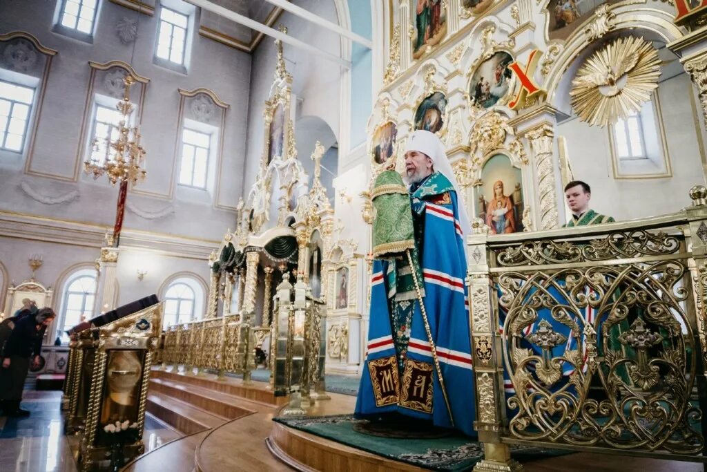 Церковь вознесения господня сергиев посад. Вознесенский храм вознесенский посад. Рассказ о кашине. Вознесенский храм сергиев посад расписание. Вознесение господне сергиев посад.