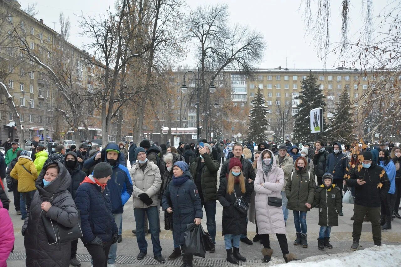 Митинг в Саратове. Протесты в Саратове. Митинг шествие Саратов. Митинг Саратов несанкционированный. Митинг саратов сегодня