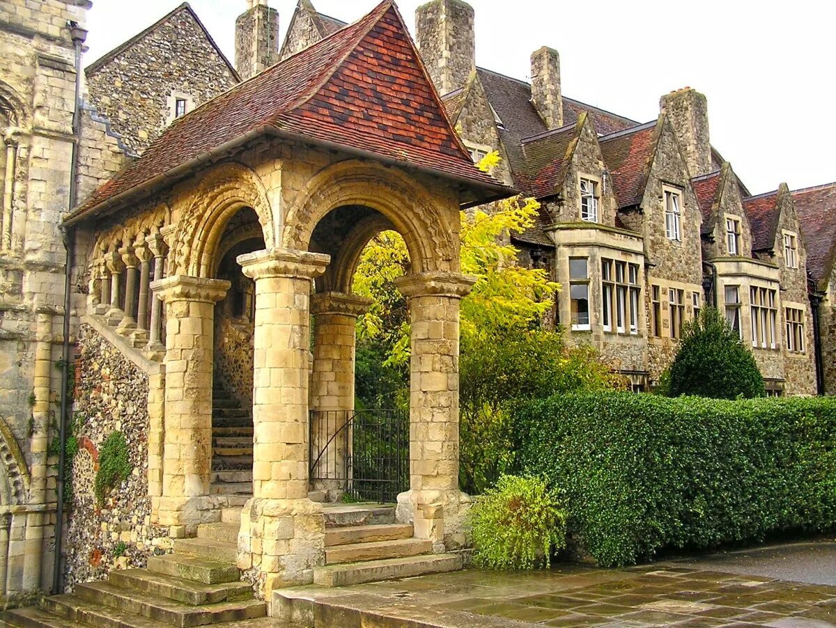 Самая старая школа. Самую самую самую старую школу. Марков, карасев, 1908 год. Школа 11 киров старое здание. Самая старая британская школа king’s school canterbury.