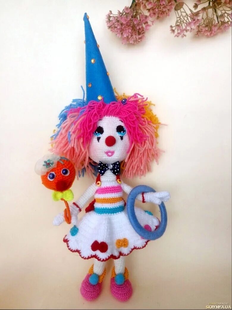 Клоуны сшить. Кукла клоунесса амигуруми. Вязаная Лялька.
