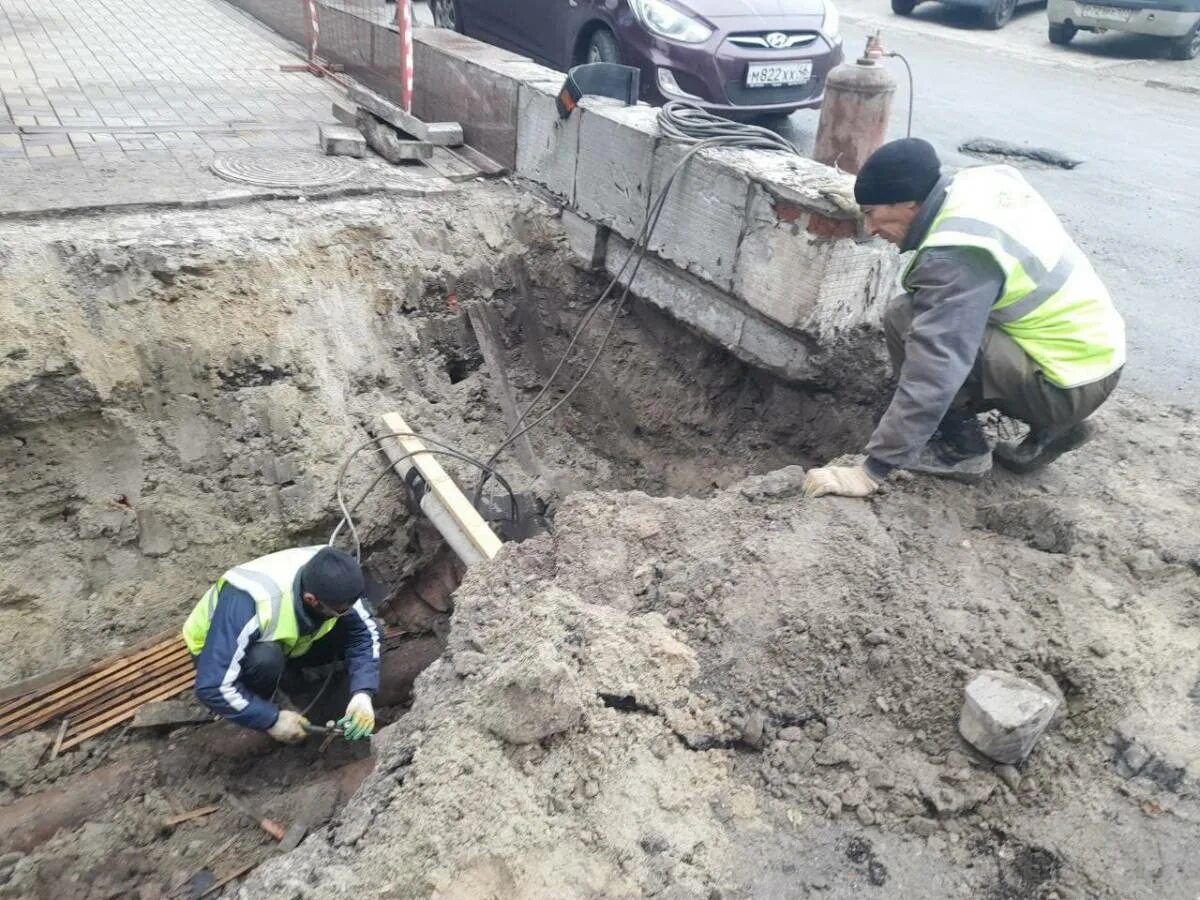Теплотрасса курск. Роман дакалин курск квадра. новый директор теплосетей красный сулин апрель 2025. работы по замене теплосетей центр москвы.
