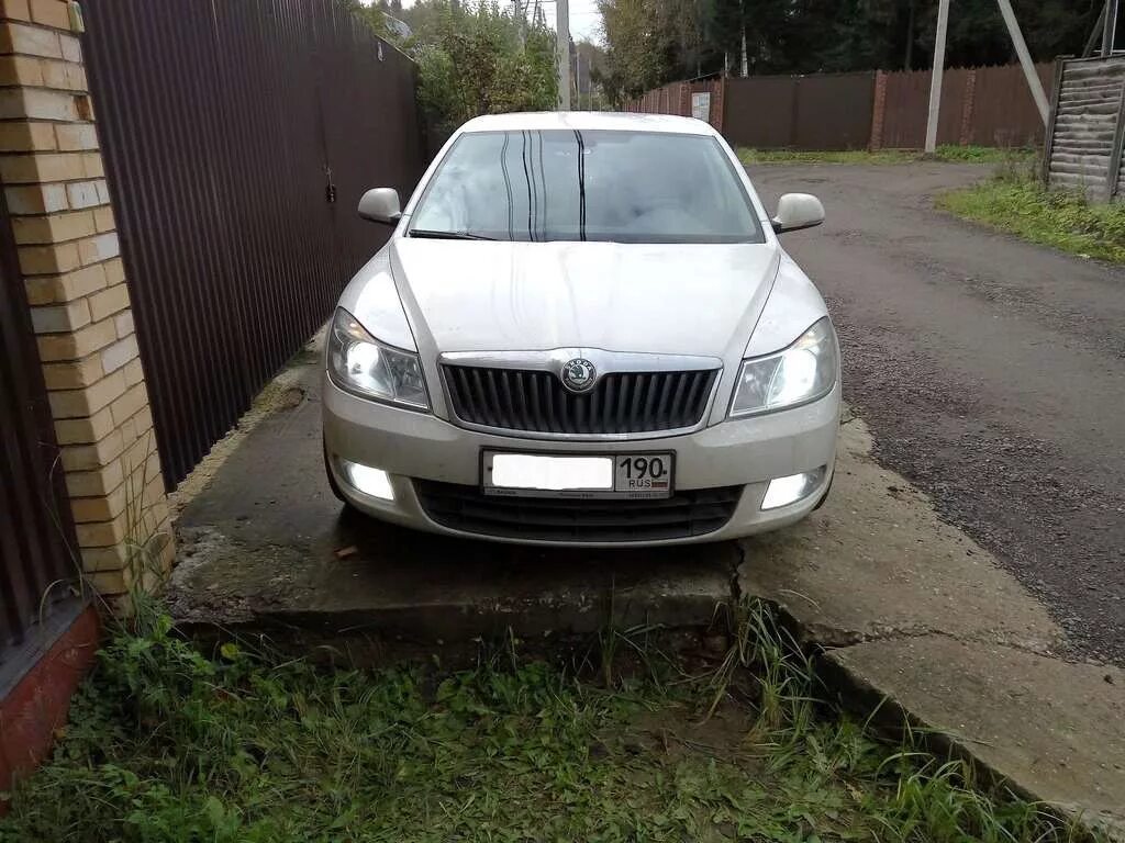 Octavia a5 лампы. Led лампы Skoda Octavia a5. Skoda Octavia a5 свет фар.