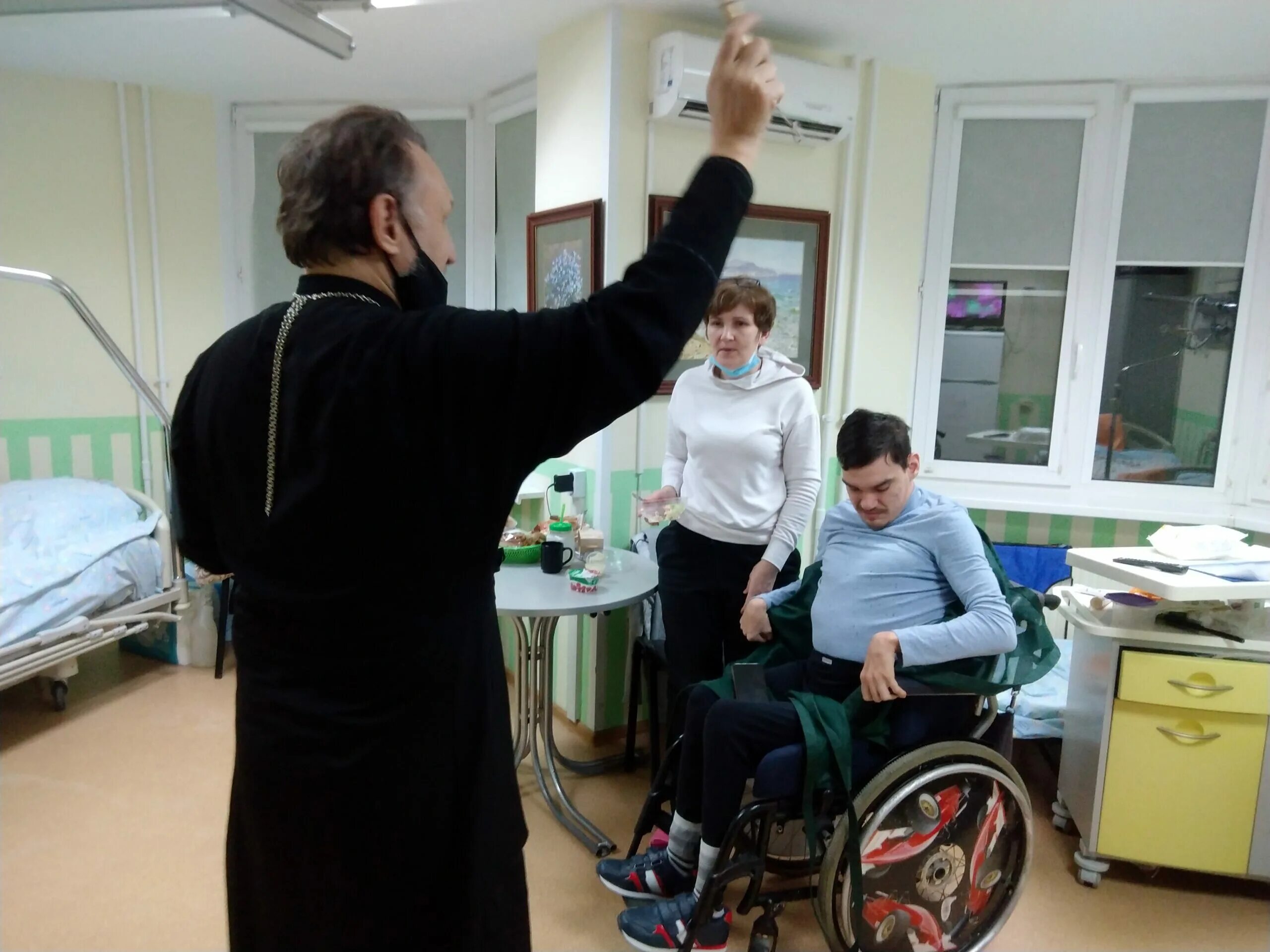 Сотрудники центра реабилитации. Афк инвалиды. Центр социальной реабилитации инвалидов рязань. Реабилитационный центр санкт-петербург. Реабилитационный центр содействие алтайский край.