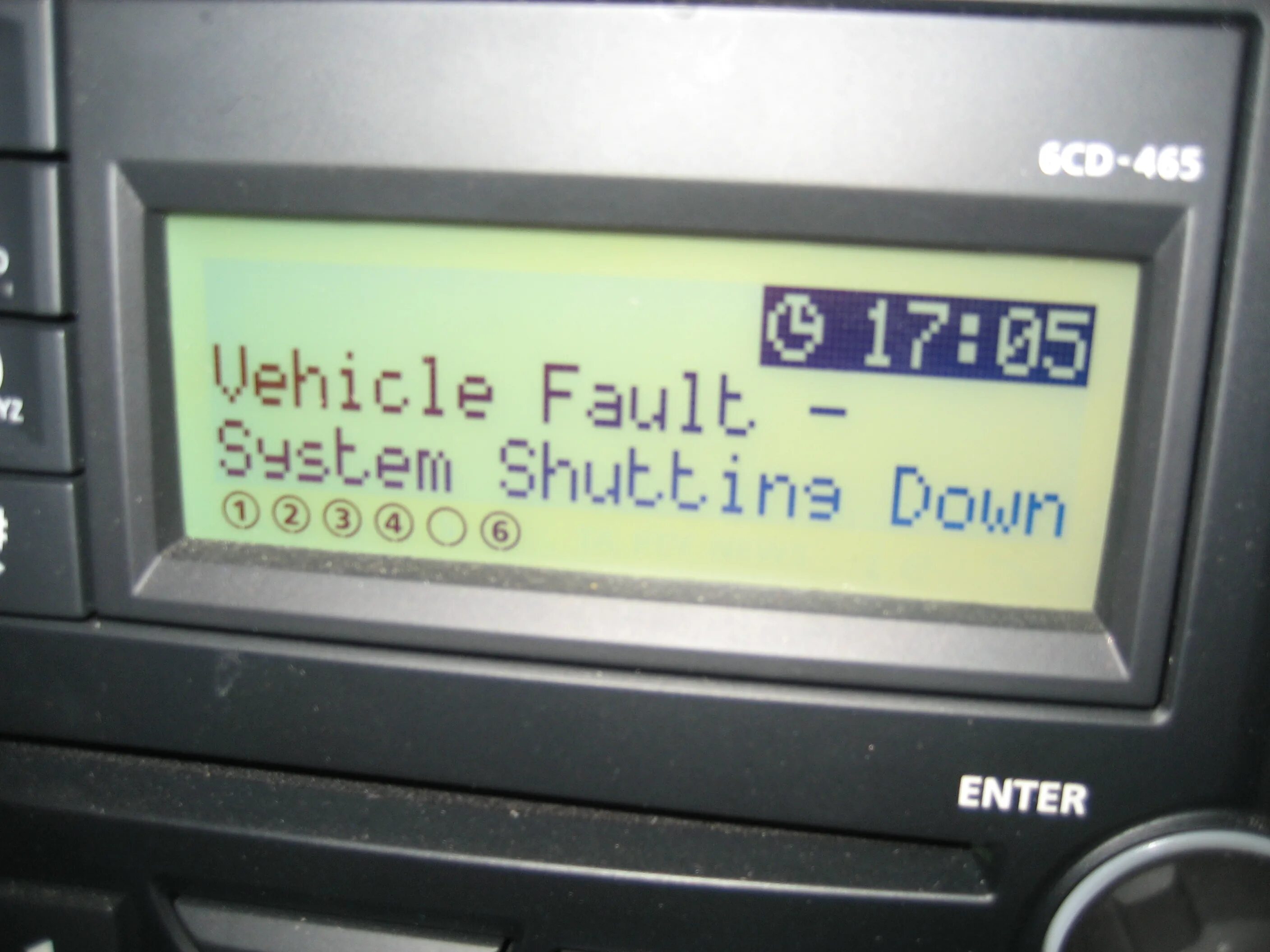 System shutting down. Ретро магнитола с дисплеем. Invalid EQ на магнитоле Nissan Visteon. Terrain response System faulty Freelander 2. Discovery 3 vehicle Fault System shutting down.