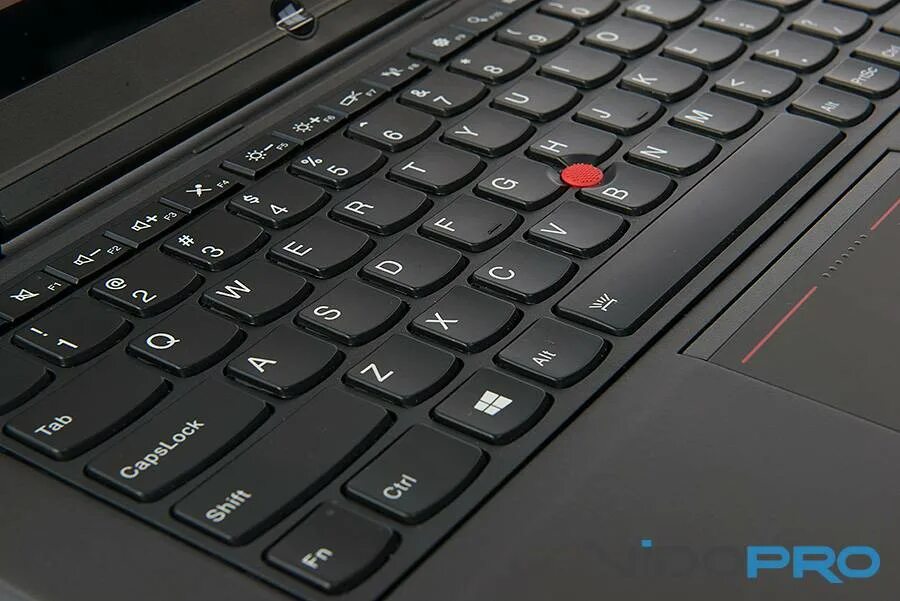 Панель ноутбука леново. Тачпад ноутбука Lenovo. Lenovo THINKPAD сенсорная клавиатура. Клавиатуры на ноутбуке леново 81dc. Блокировка клавиатуры ноутбука леново.