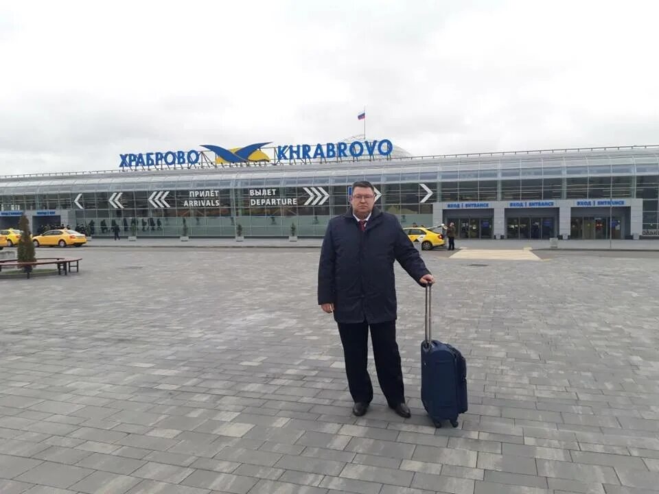 Международный аэропорт калининграда. Аэропорт калининград. Почему храброво. Почему храброво. Храброво аэропорт 4к.