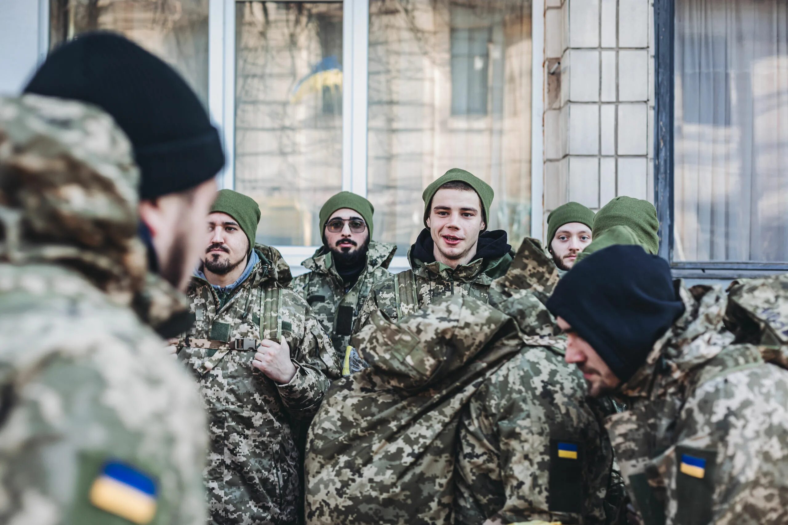 Украина сдается россии сегодня. Украинские военные. Украинская армия. Наемные военные на Украине. Российские солдаты на Украине.