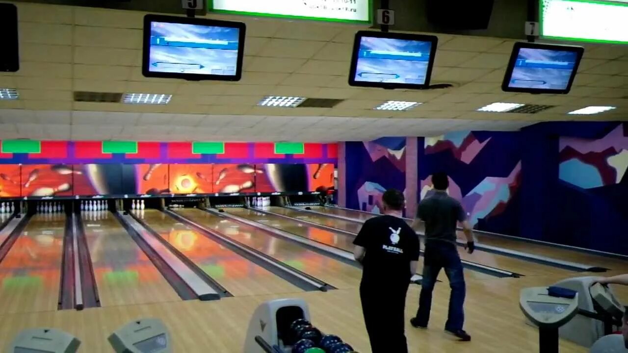 Боулинг огни города. Боулинг огни города. Боулинг матрица ижевск. Боулинг огни ижевск. Огни большого города ижевск.