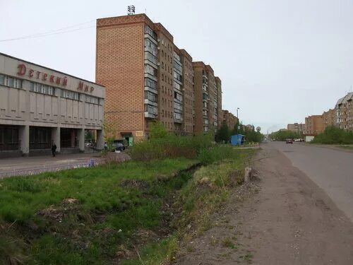 магазин 18 инта. республика коми, г. инта,ул. ул. белгород мичурина 60 аптека.