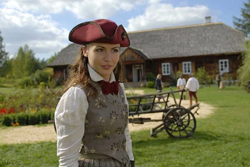 Иль девичий. Девушка весна. И каждый вечер в час назначенный. Девичий источник фильм 1960 кадры. Кино девичье сердце.