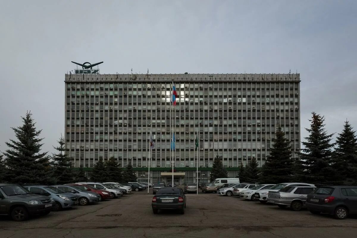Город ульяновск уаз. Ульяновский автомобильный завод, ульяновск. завод уаз в ульяновске. здание ульяновский автомобильный завод. уаз здание ульяновск.
