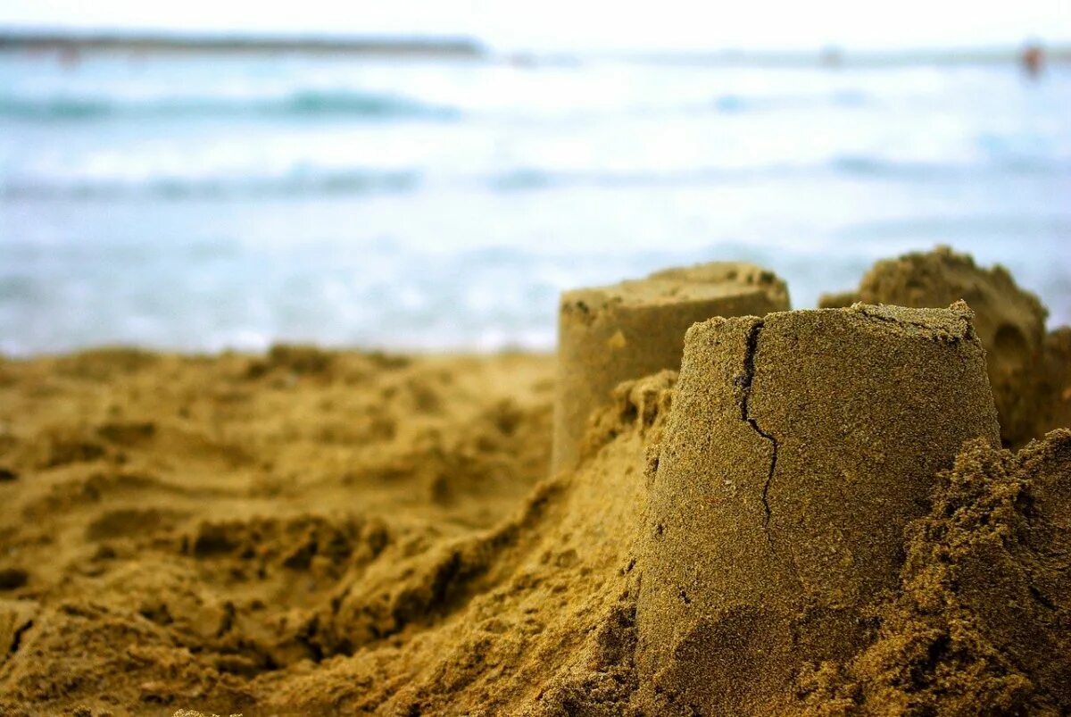 Маленькая песчинка. Песок. Пляж песок. Песчинки на пляже. Песок картинки.