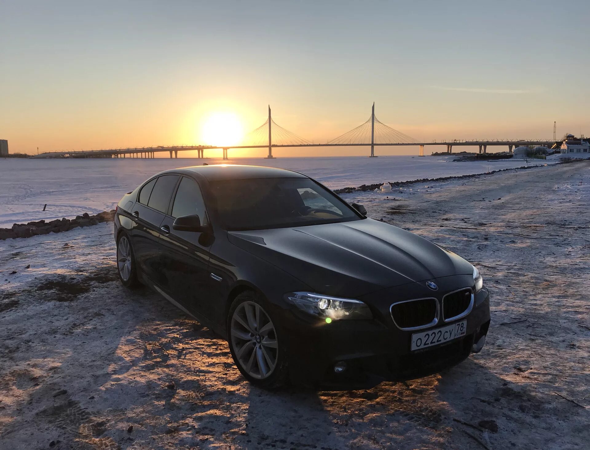 BMW f10 зима. Машина БМВ 5. BMW f10 зимой. ВМБ 5. М5 зима