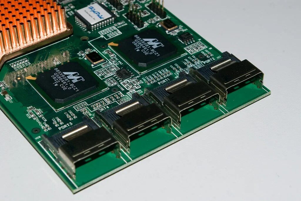Sas raid. Sas352. raid mr sas. аппаратный рейд.