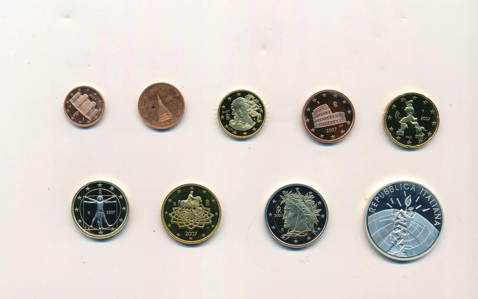 Всего восемь монет по 5. Набор монет Макронезия. Набор монет Самоа. Монеты евро Бельгии регулярного чекана 2017. Монеты евро Нидерланды регулярного чекана 2017.