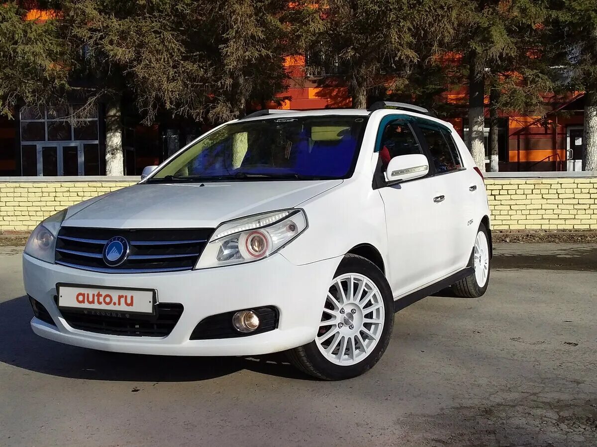 Джили мк 1.5 купить. Geely MK Cross 2013. Geely MK 1.5 2013. Geely MK 2013. Geely MK-Cross 2013 белый.