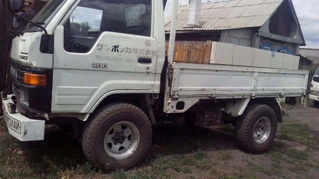 Тойота Хайс двухкабинник 1992. Грузовик Тойота Хайс 1992. Toyota Hiace грузовик двухкабинник. Тойота Хайс грузовик 4вд.