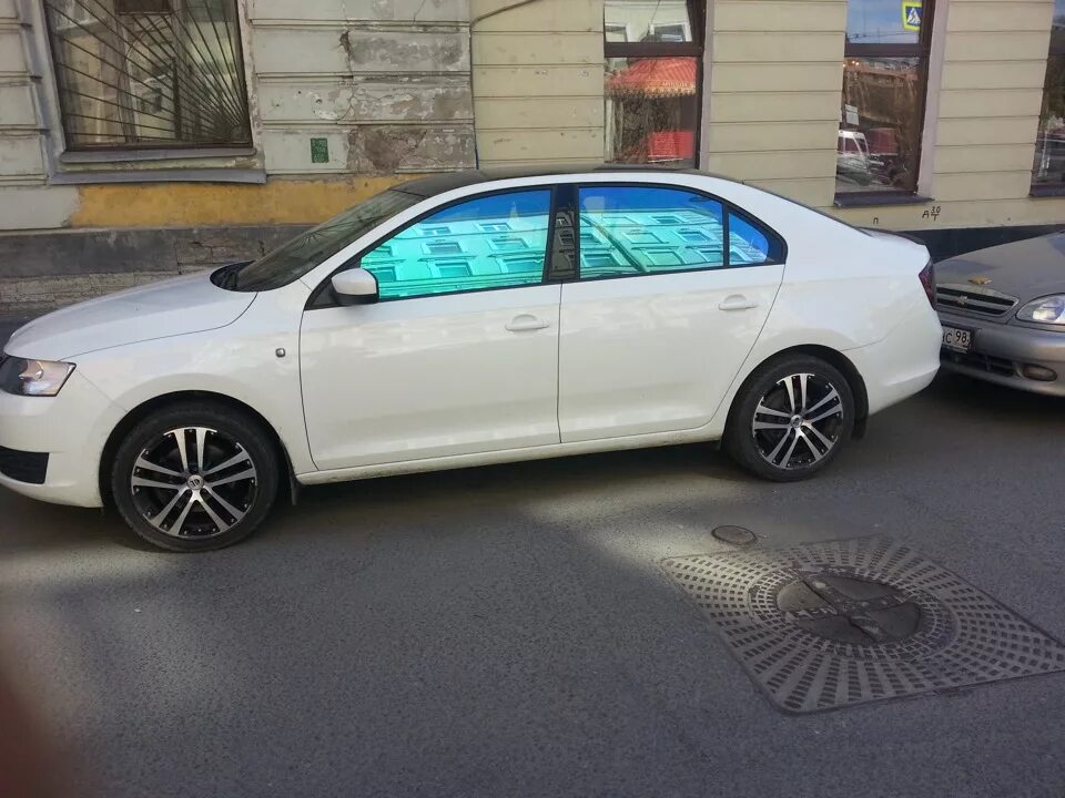 Стекло на шкоду октавию а7