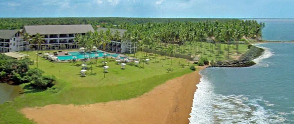 Suriya luxury. Suriya Luxury Resort 4*. Suriya Resort Шри Ланка. Suriya Luxury Resort 4* Негомбо. Sooriya Resort Spa 5.