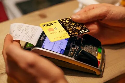 Как оформить дебетовую
