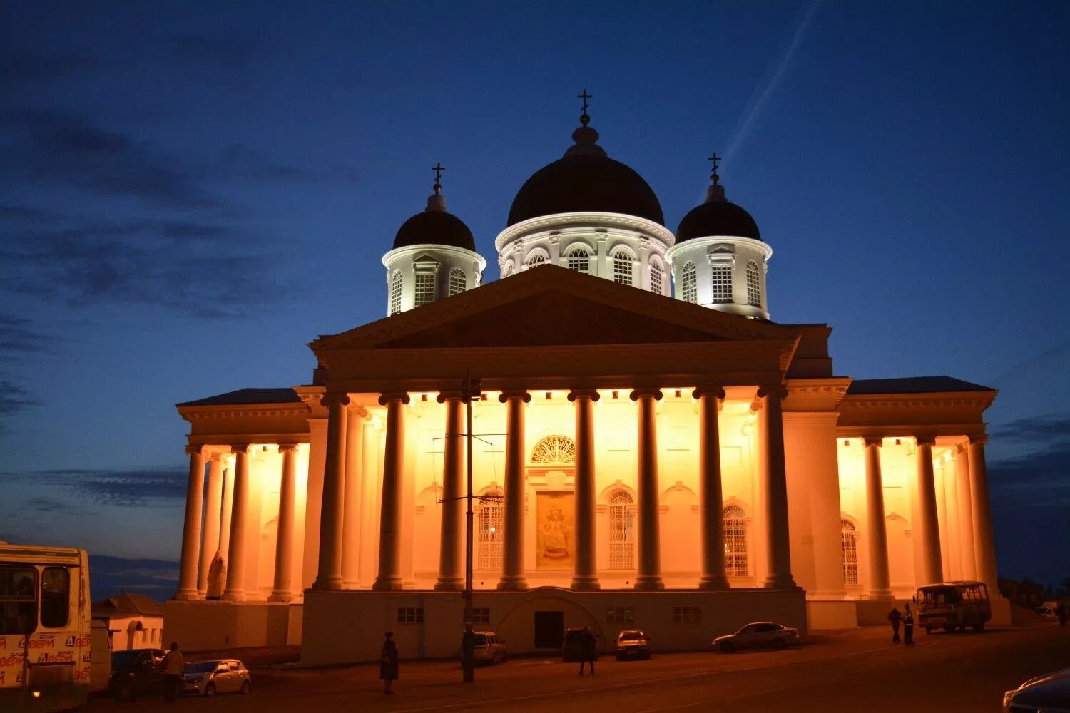 Арзамас храмы. Арзамас-дивеево церкви и монастыри. Вознесенский собор арзамас. Воскресенский собор арзамас архитектор. Соборная площадь арзамас.