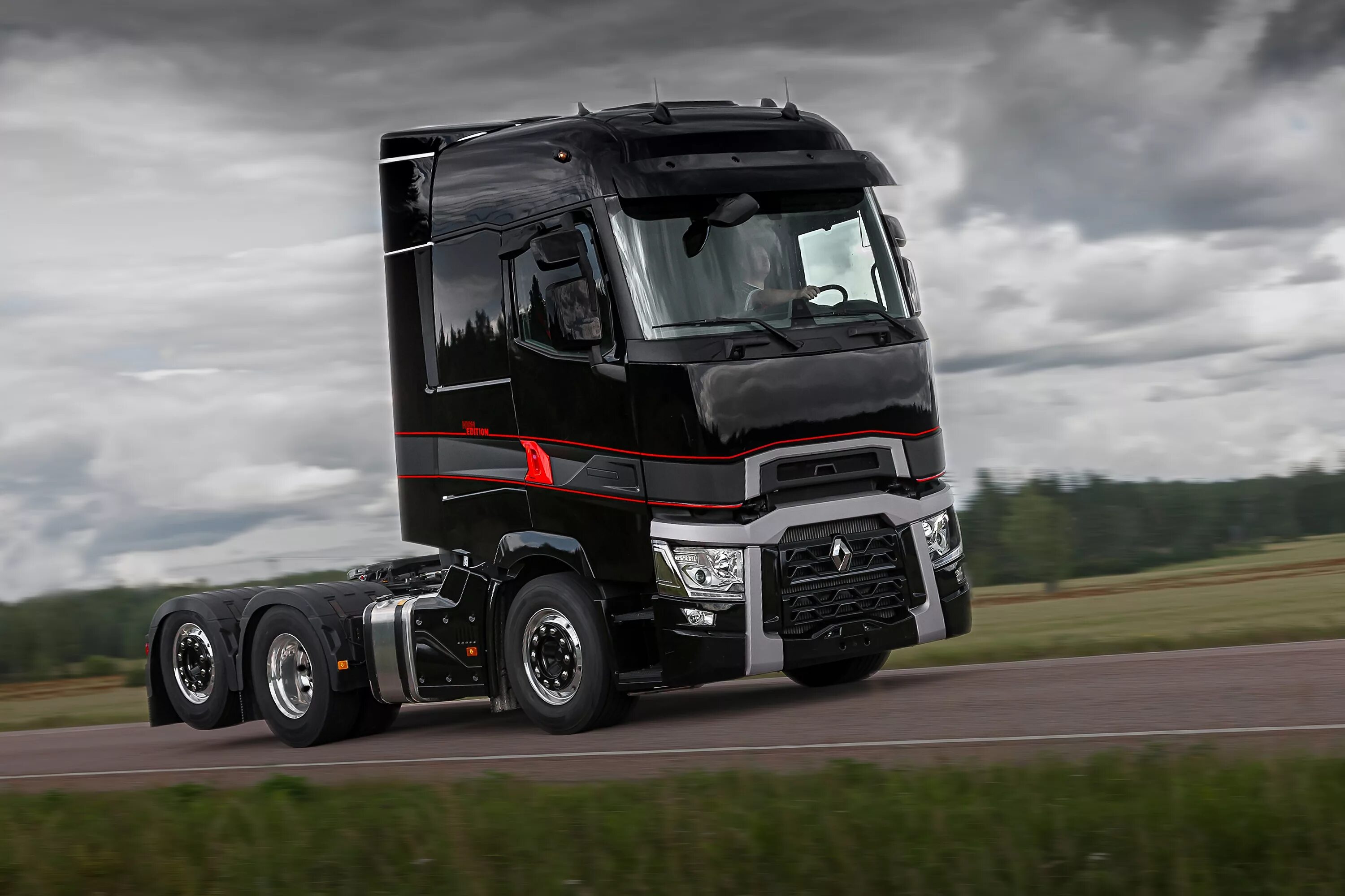 High t. Renault t Series 2021. Renault Trucks Euro 5. Рено Магнум. Рено т тягач 2021.