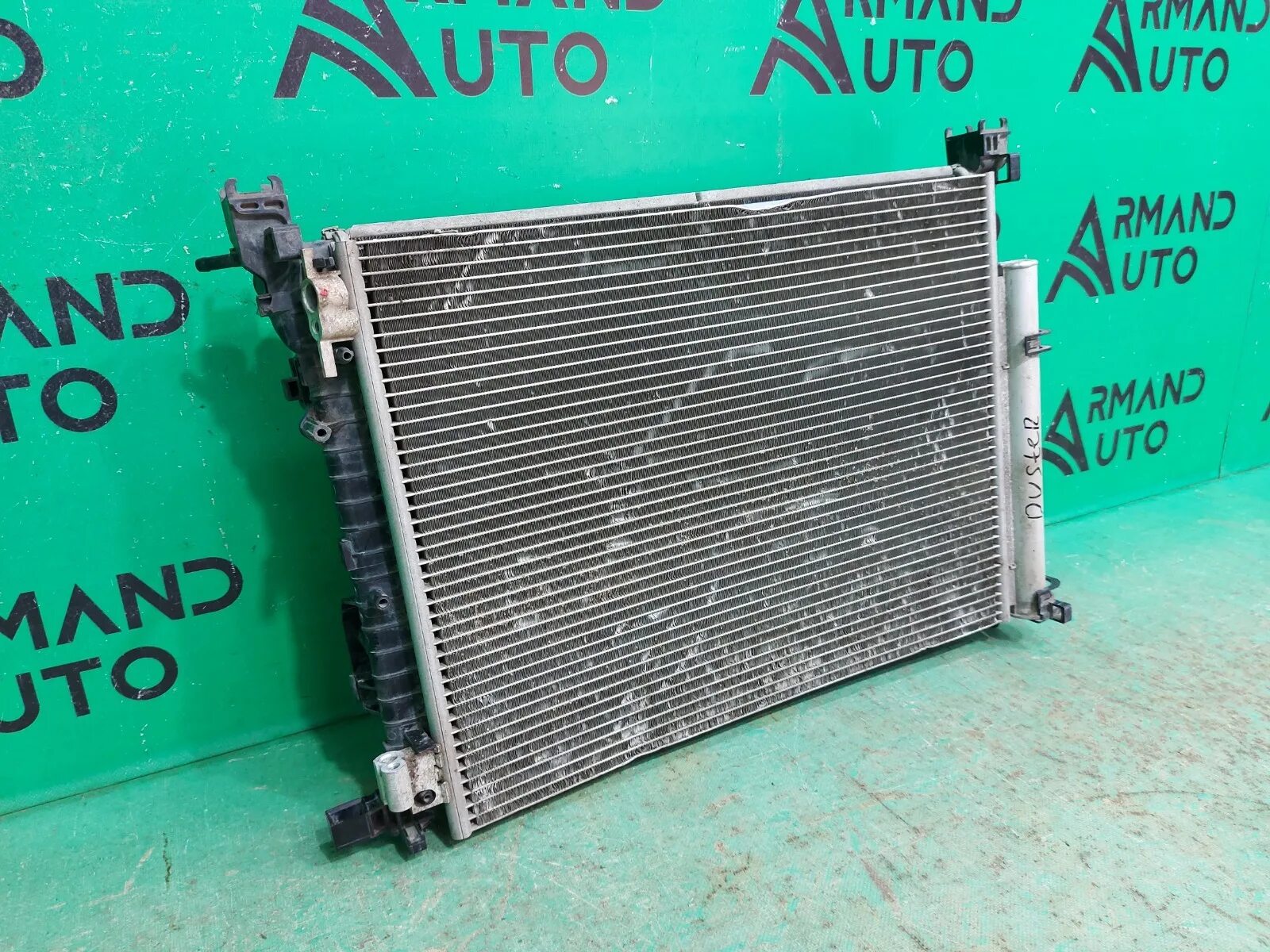 Рено дастер крепления кассеты радиаторов. Радиатор логан 1. 6. 6. Renault радиатор, 1 шт.