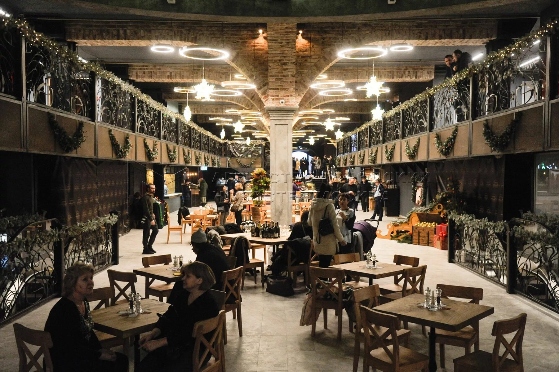 Центральный рынок москва метро. Американская ярмарка. Центральный рынок москва метро. Центральный рынок трубная фудкорт. Центральный рынок москва метро.