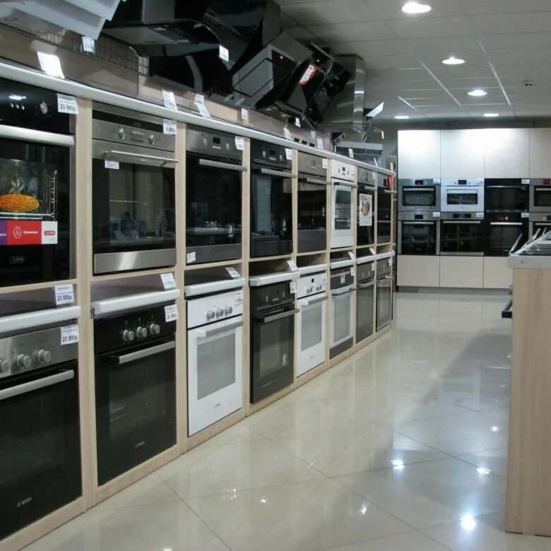 кухня с бытовой техникой. бытовые техники для кухни. встроенная бытовая техника для кухни. кухня с бытовой техникой. бытовая техника.