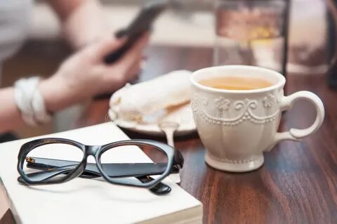 There some glasses on the table